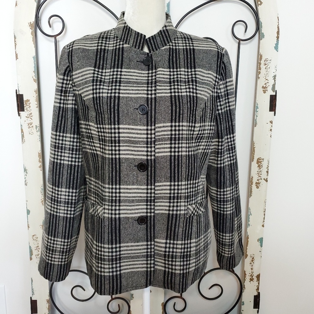 BFA wool blend plaid blazer size 13